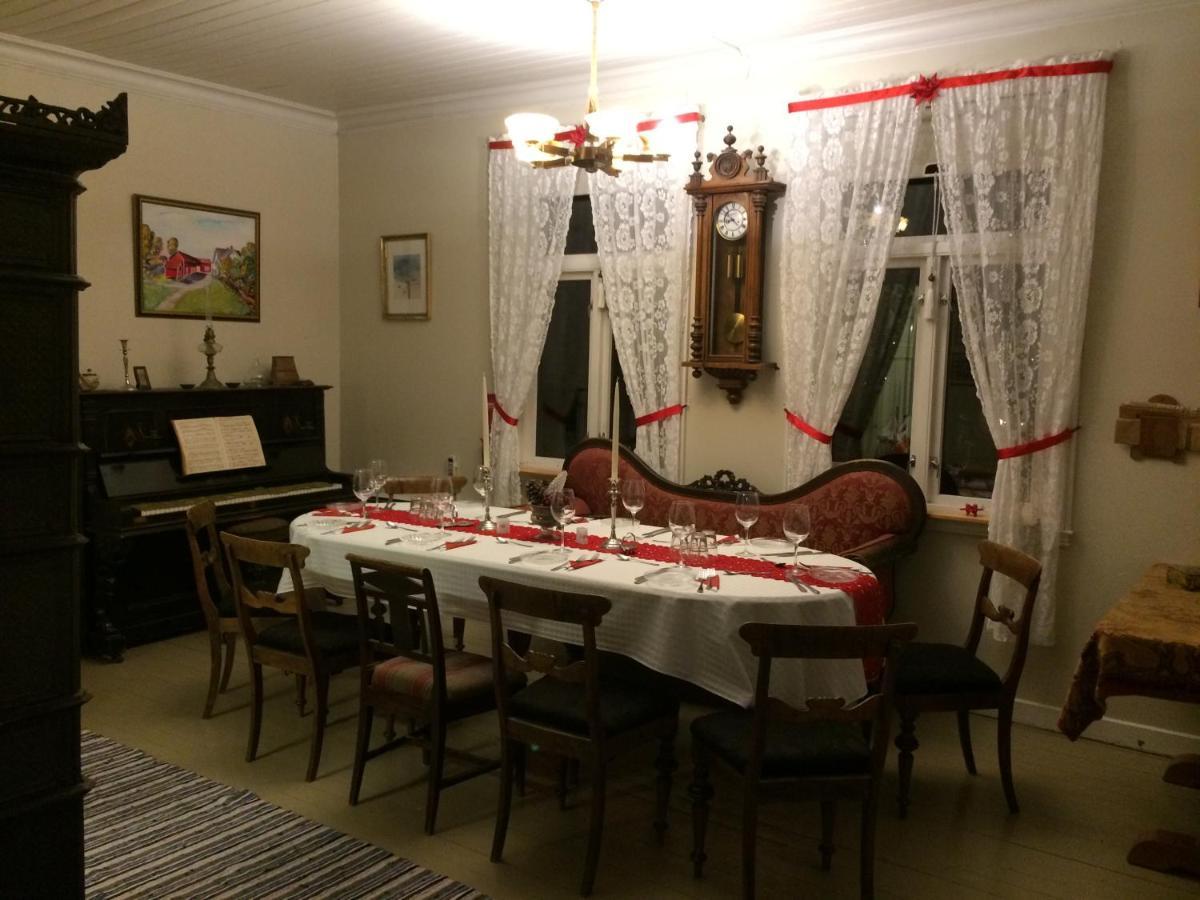 Stromnes - Oldefars Gjestehus Inderoy Straumen  Esterno foto