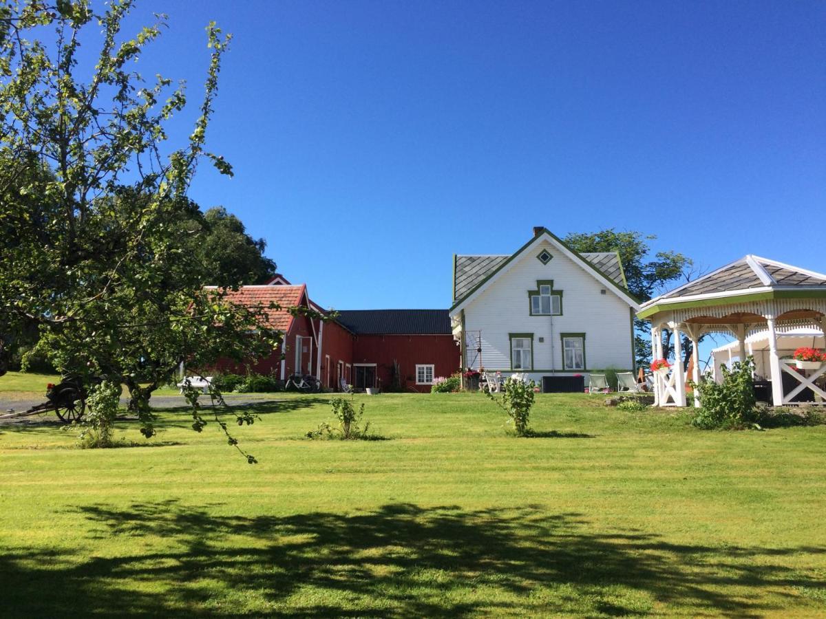 Stromnes - Oldefars Gjestehus Inderoy Straumen  Esterno foto